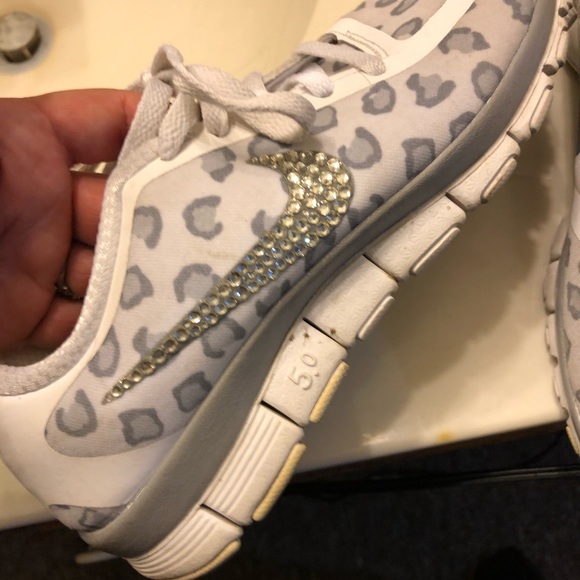 Sold - Picture 3 of 6